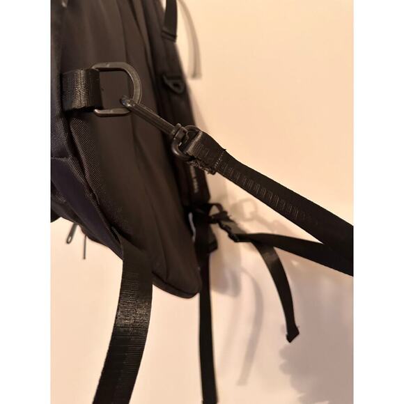 HGUL+Bag Adjustable Strap Pockets Black Crossbody Sling Bag Travel Outdoor - Picture 5 of 9